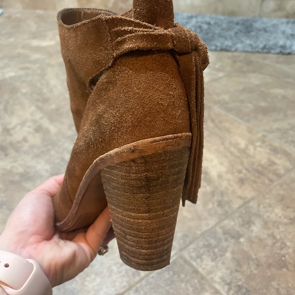 Vince Camuto booties with tassel - Picture 6 of 14